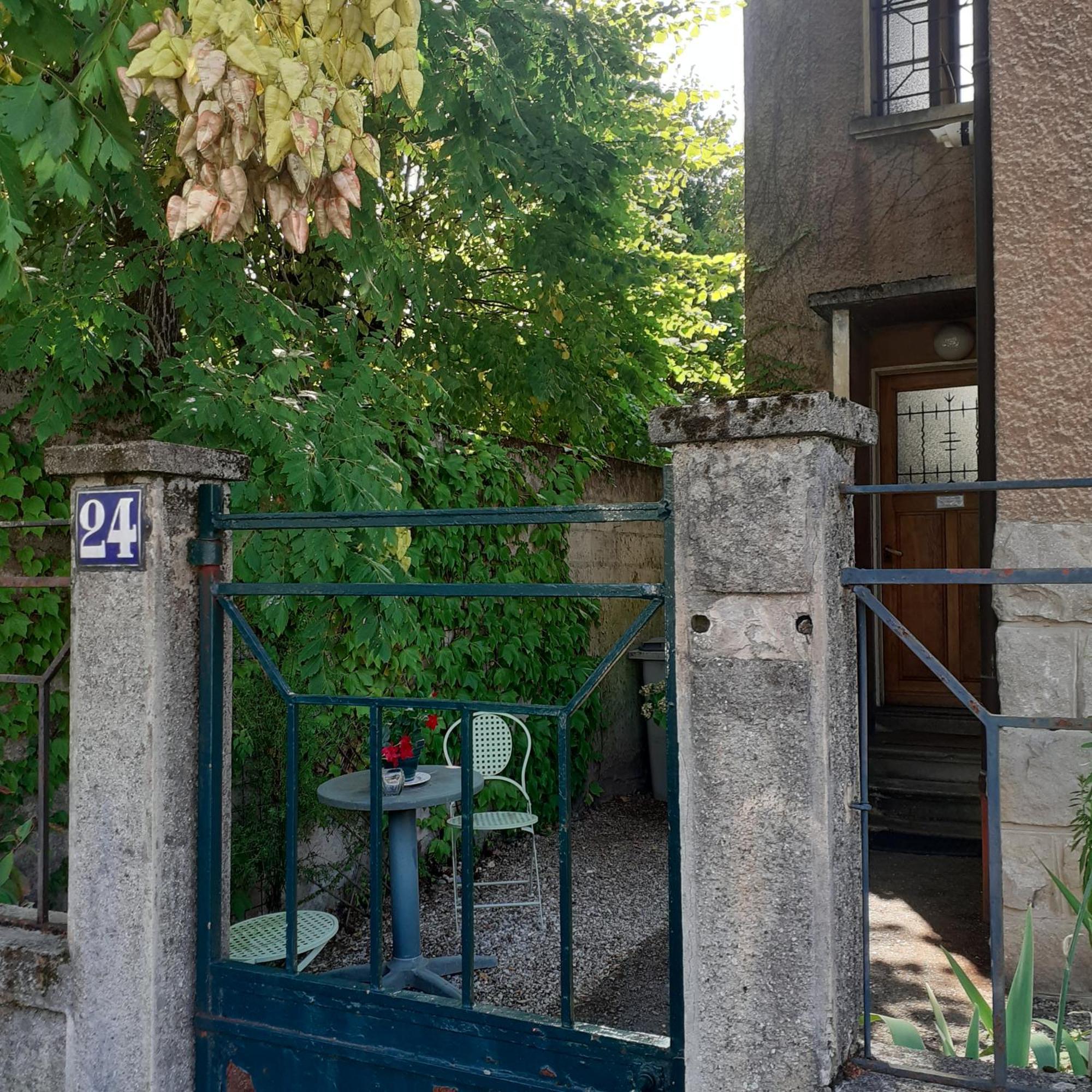 Charmant Appartement A 150 M Des Thermes Et Du Centre Ville Thonon-les-Bains Esterno foto